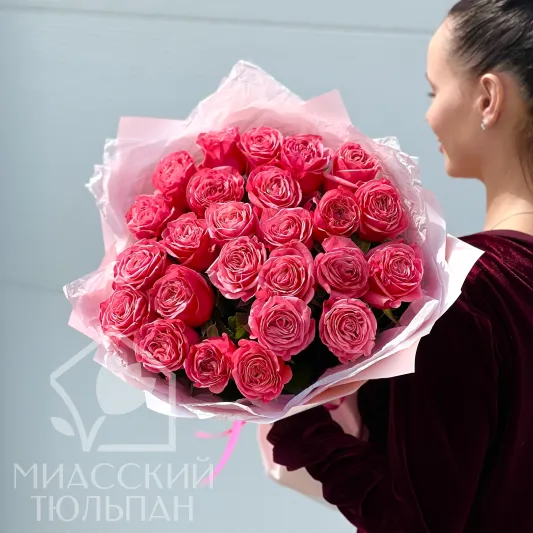 25 роз сорта Bubble Gum