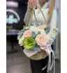 Корзиночка с брассикой и розой