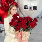 Цветы в корзине