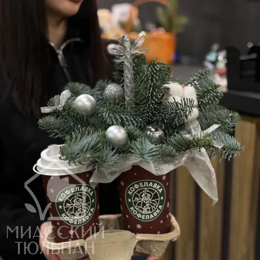 Елочка в стакане и кофе/чай 🎄