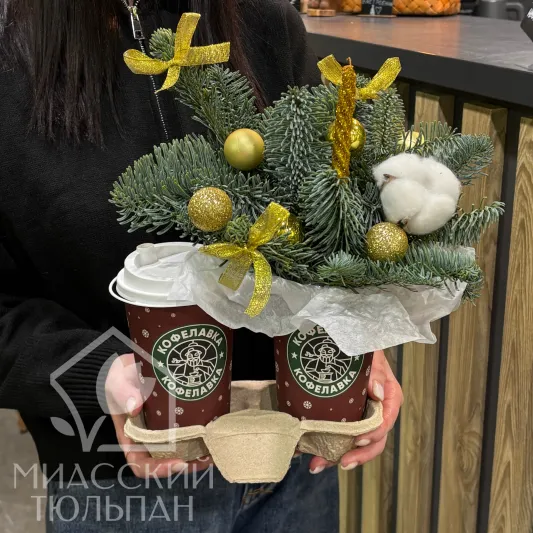 Елочка в стакане и кофе/чай 🎄