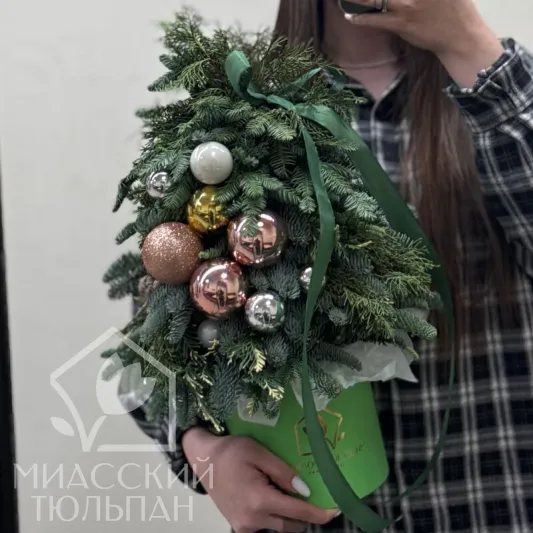 Елочка в шляпной коробке премиум 
